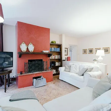 Apartment Solzago - By Myhomeincomo *