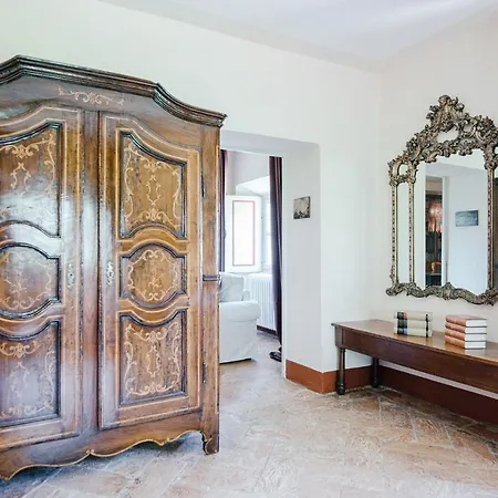 Apartment Solzago - By Myhomeincomo *