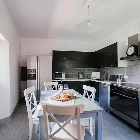 Διαμέρισμα Solzago - By Myhomeincomo Tavernerio